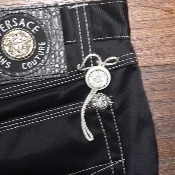 Versace Vintage Shorts - Picture 2 of 11